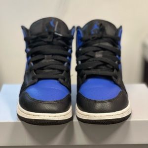 Royal Blue Jordan 1 Retro